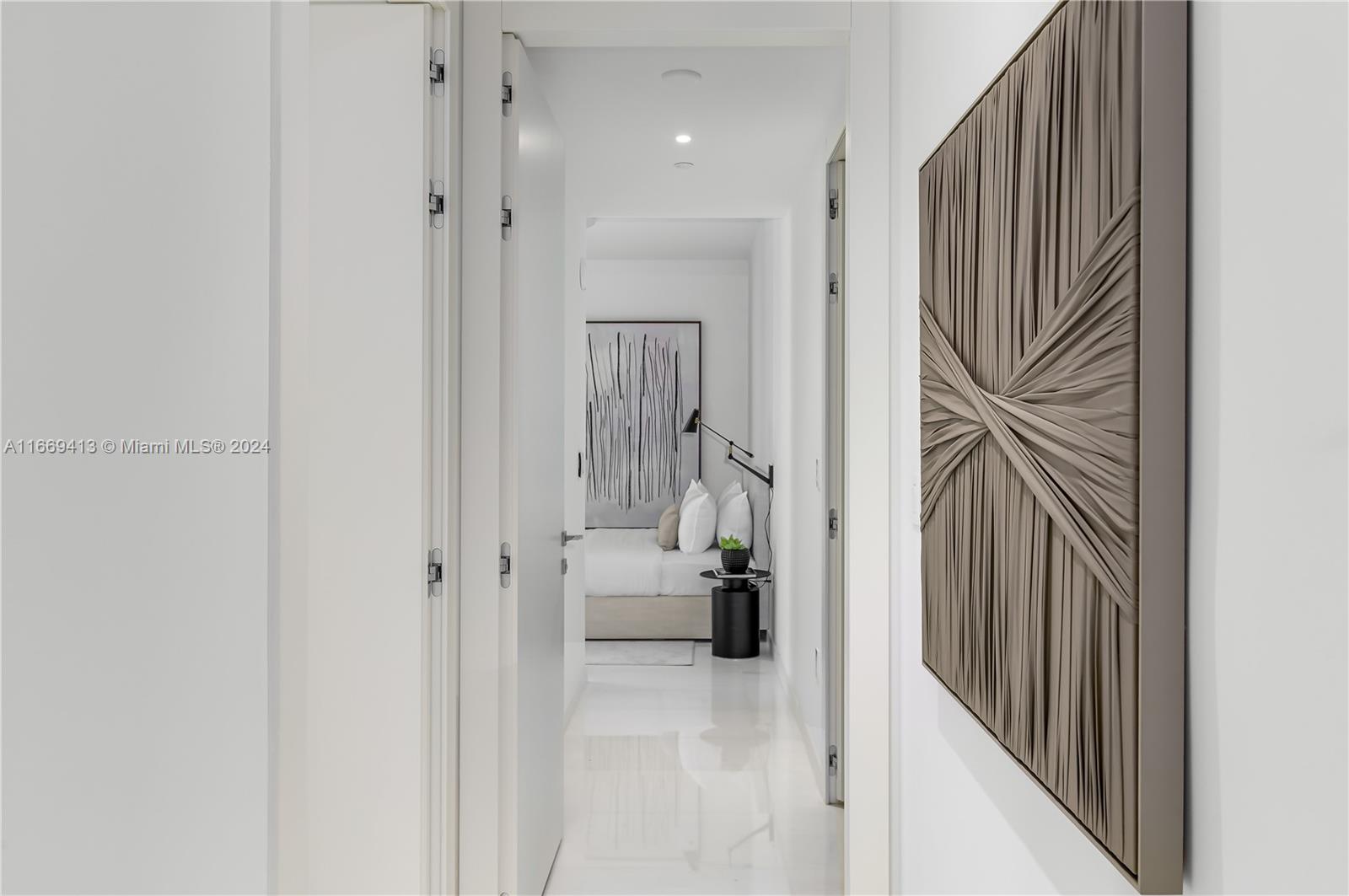 ASTON MARTIN RESIDENCES - Residential