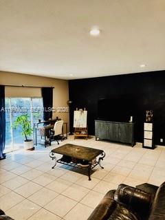 CHAPEL LAKE ESTATES - Residential