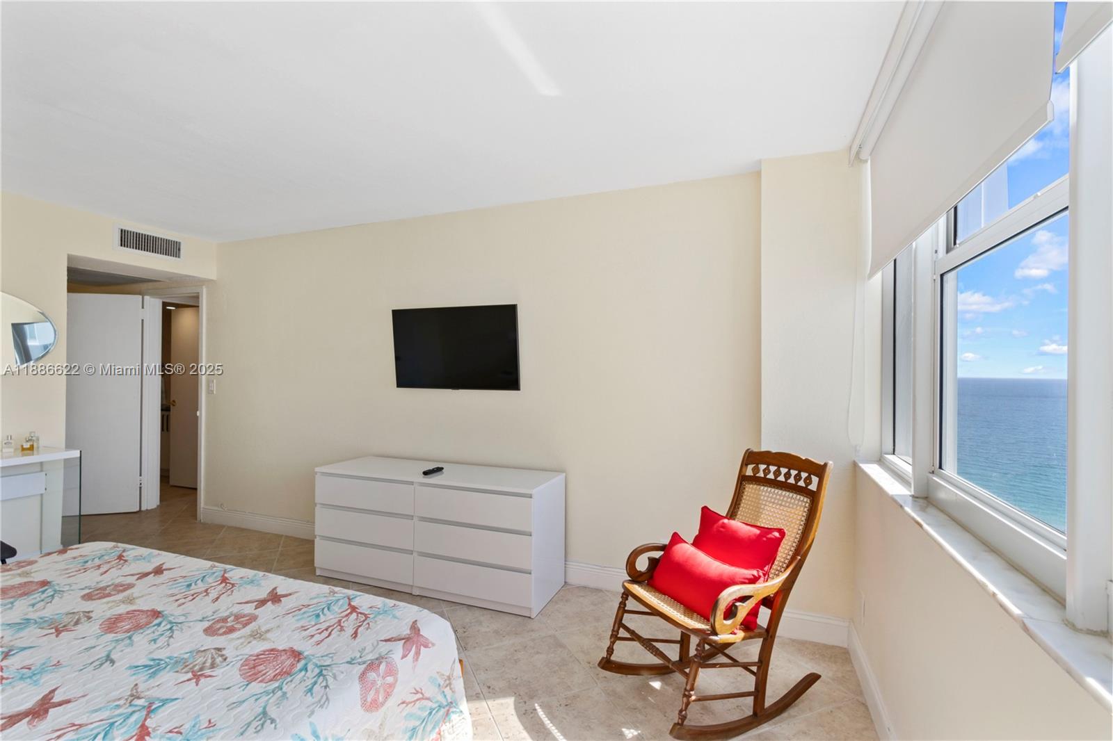 PARKER PLAZA CONDO ESTATE - Residential Lease