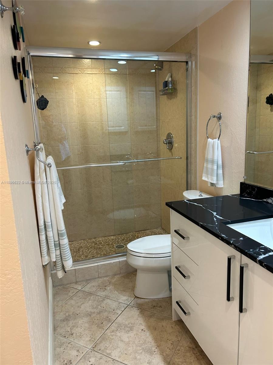 PARKER PLAZA CONDO ESTATE - Residential Lease