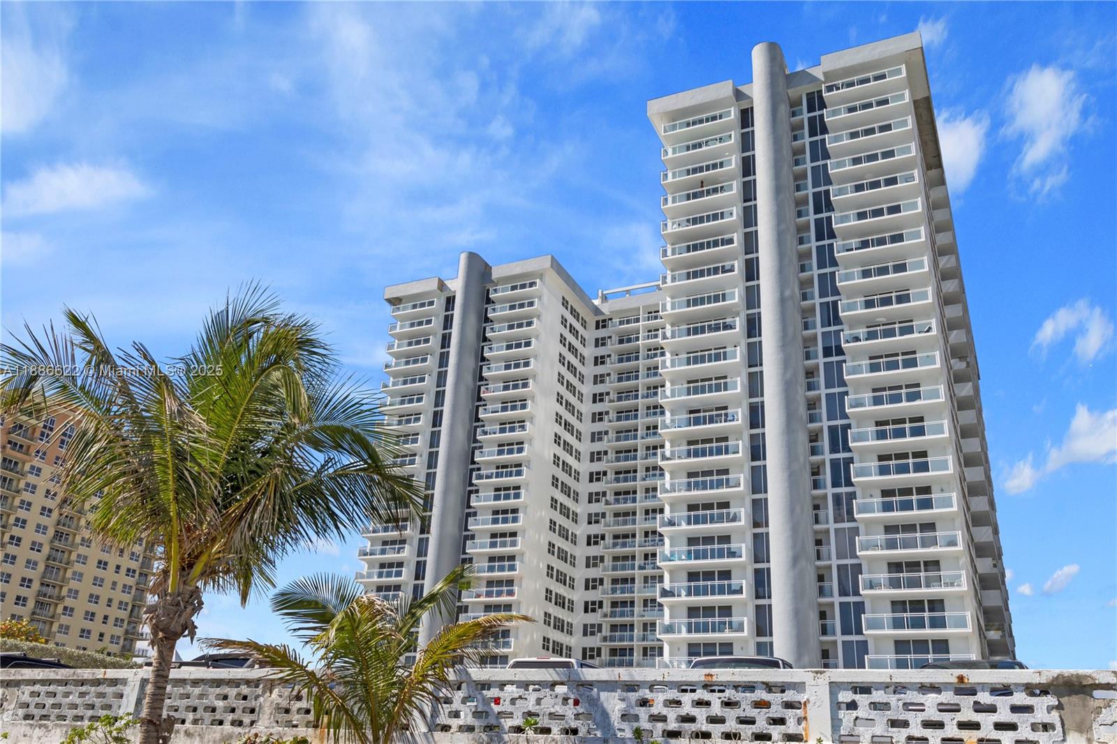 PARKER PLAZA CONDO ESTATE - Residential Lease