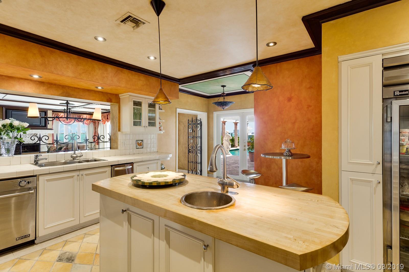 RE-PLAT OF TRACK C MIAMI - Residential