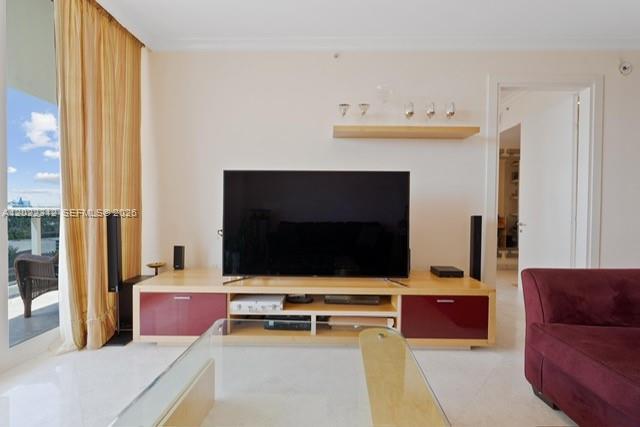 SOLIMAR CONDO - Residential