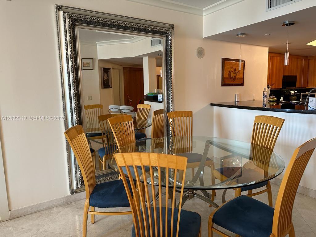 SOLIMAR CONDO - Residential