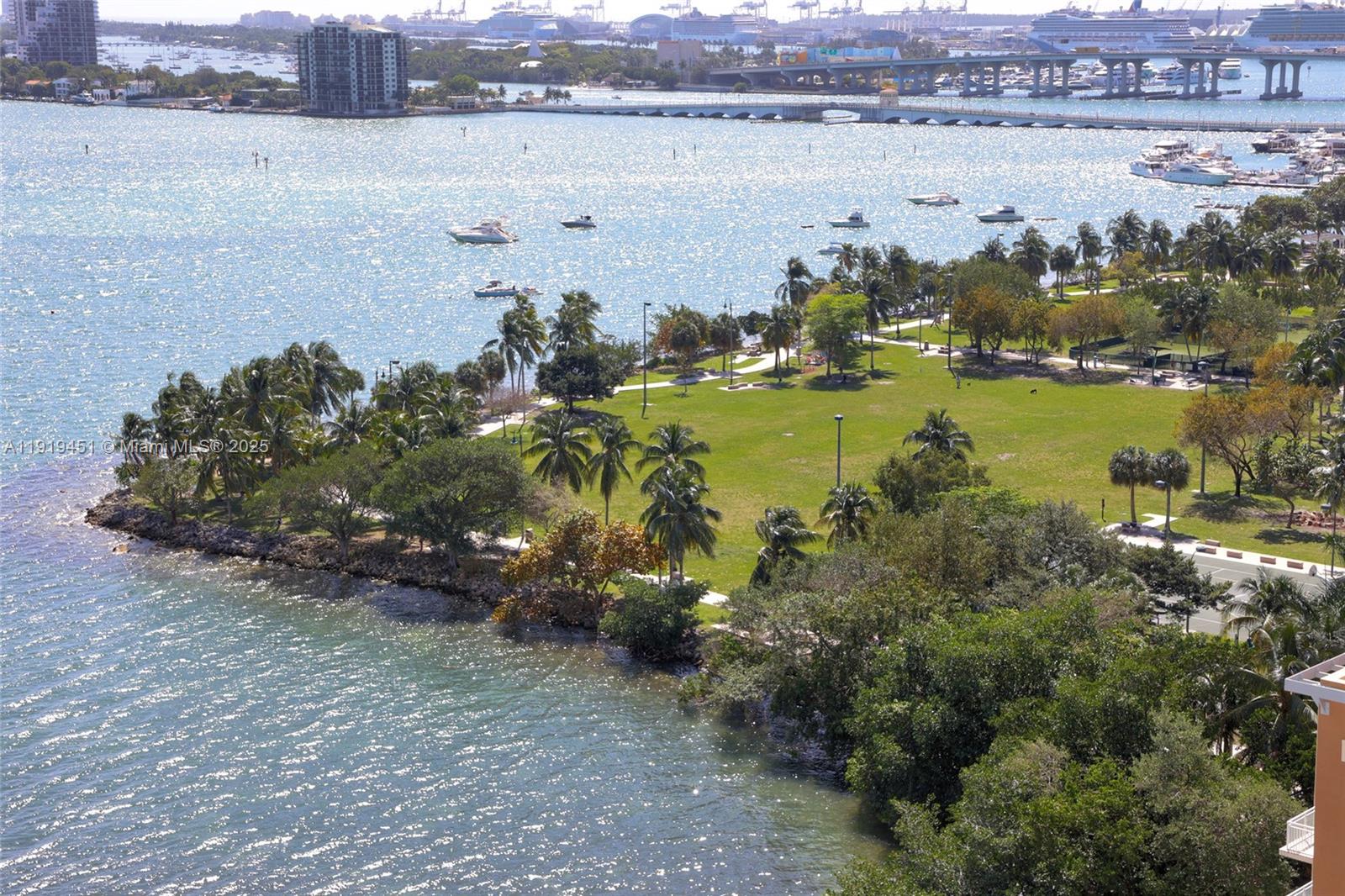 View photos, virtual tours, details... 2020 N Bayshore Dr 1604