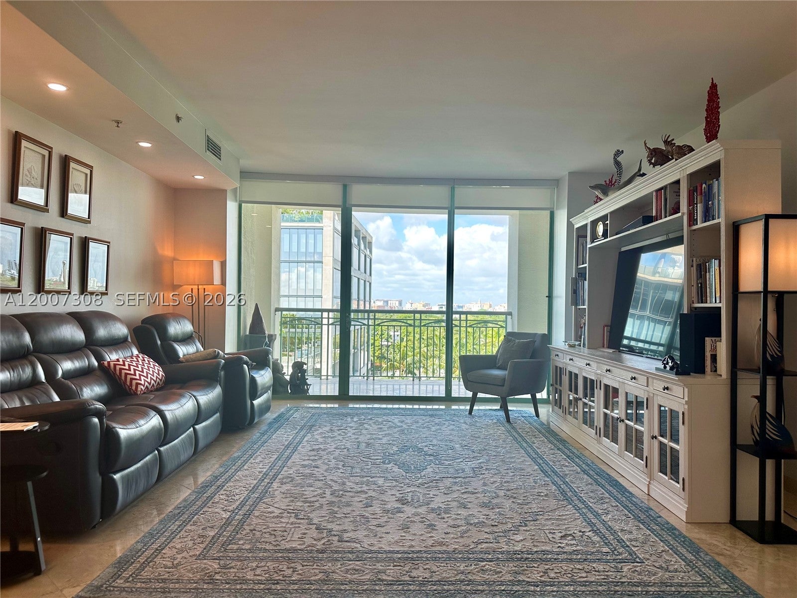 3400 SW 27th Ave 805