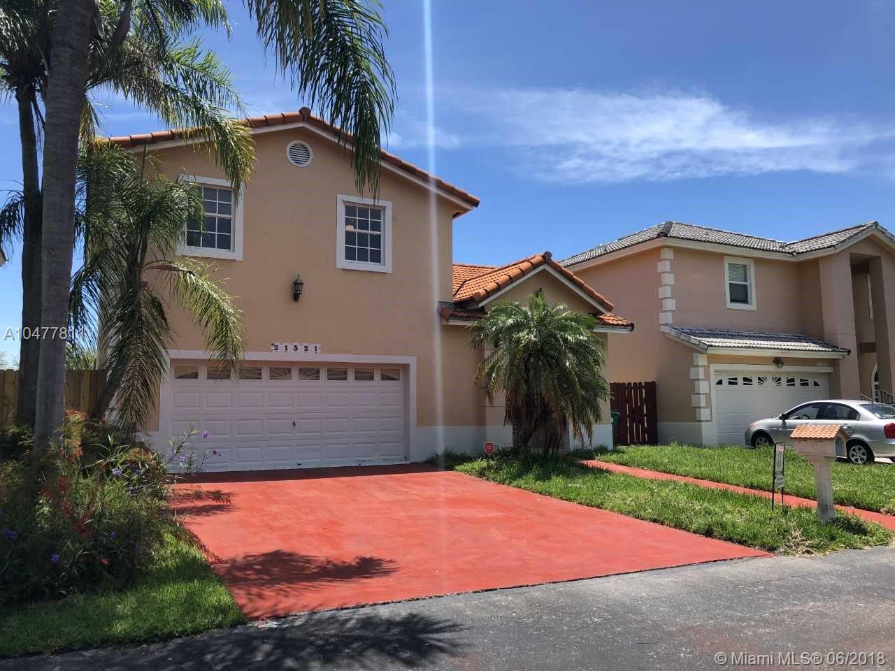 VILLAS OF OLD CUTLER - Residential