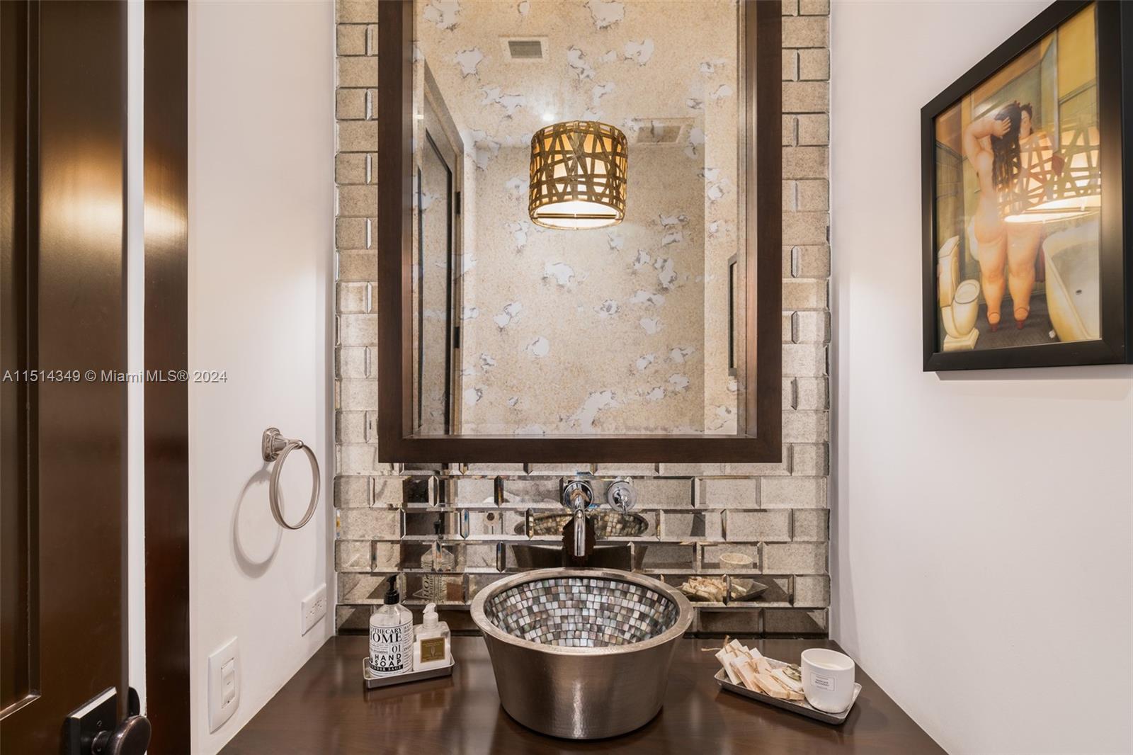 FAIRWAY MANORS - Residential