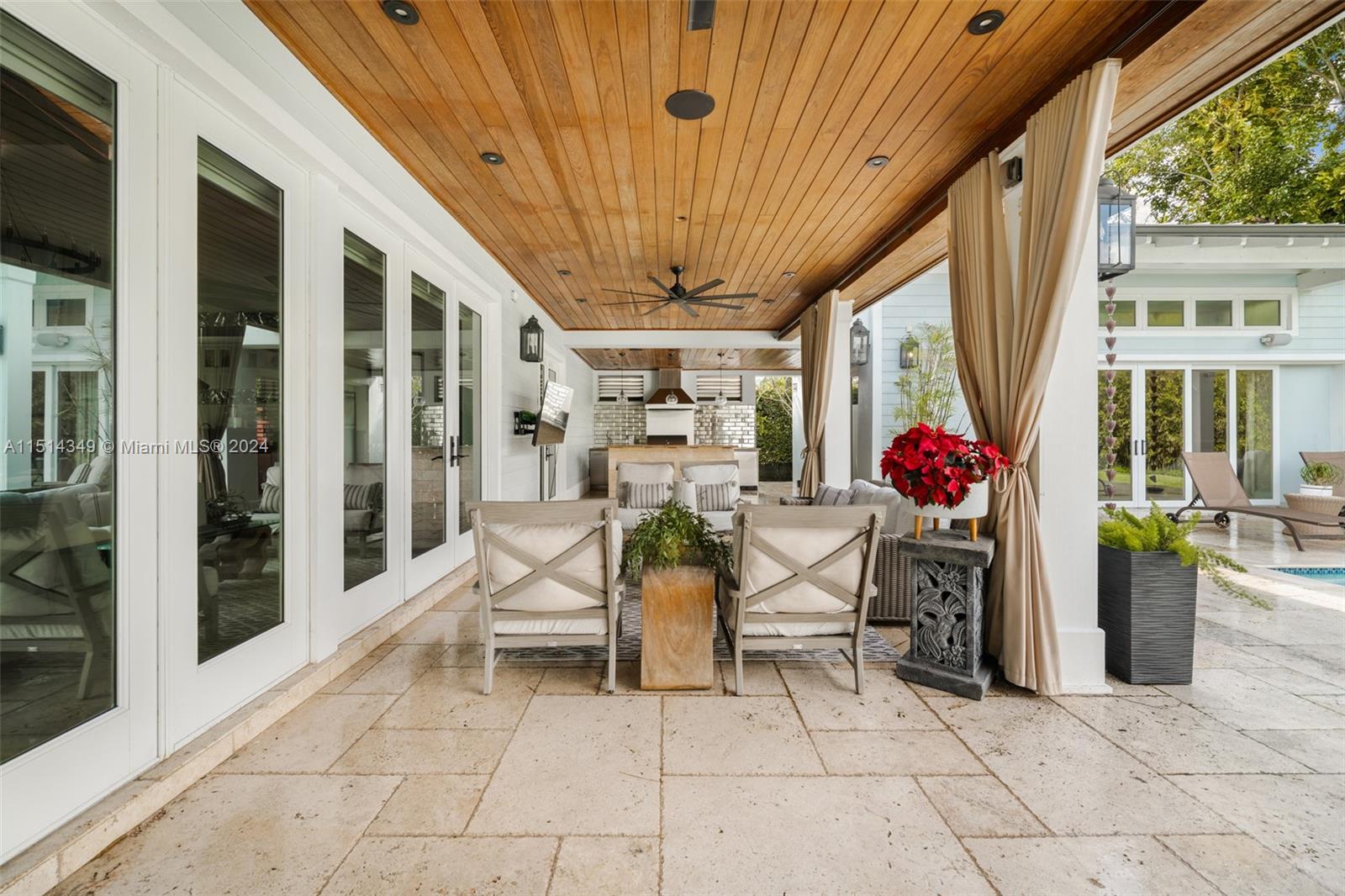 FAIRWAY MANORS - Residential