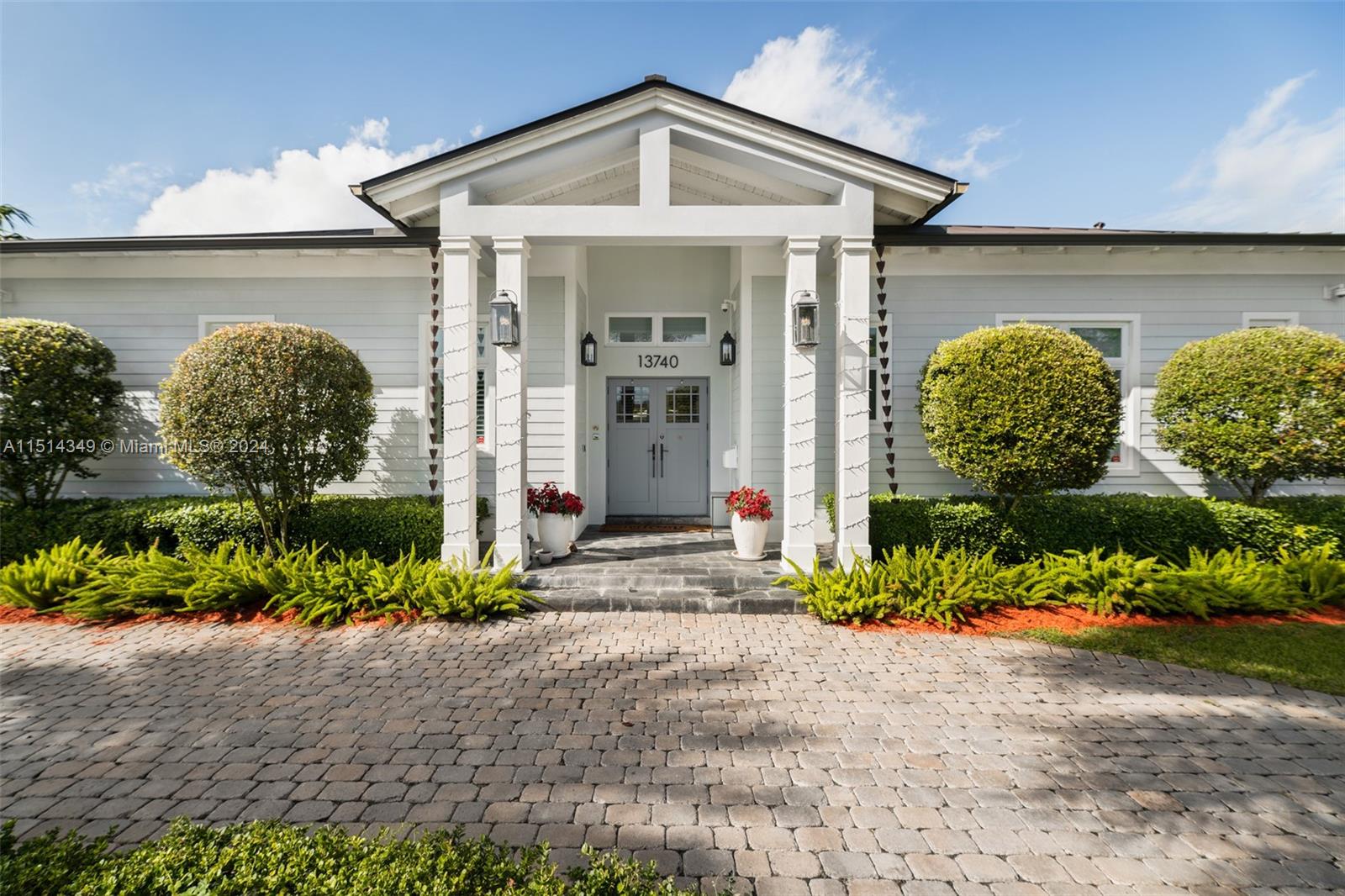 FAIRWAY MANORS - Residential