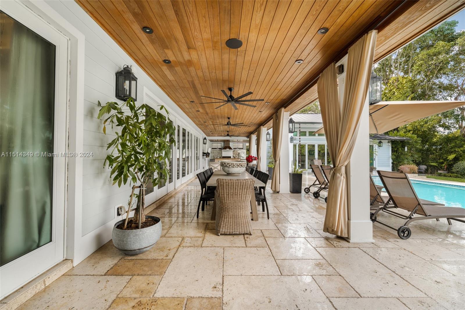 FAIRWAY MANORS - Residential