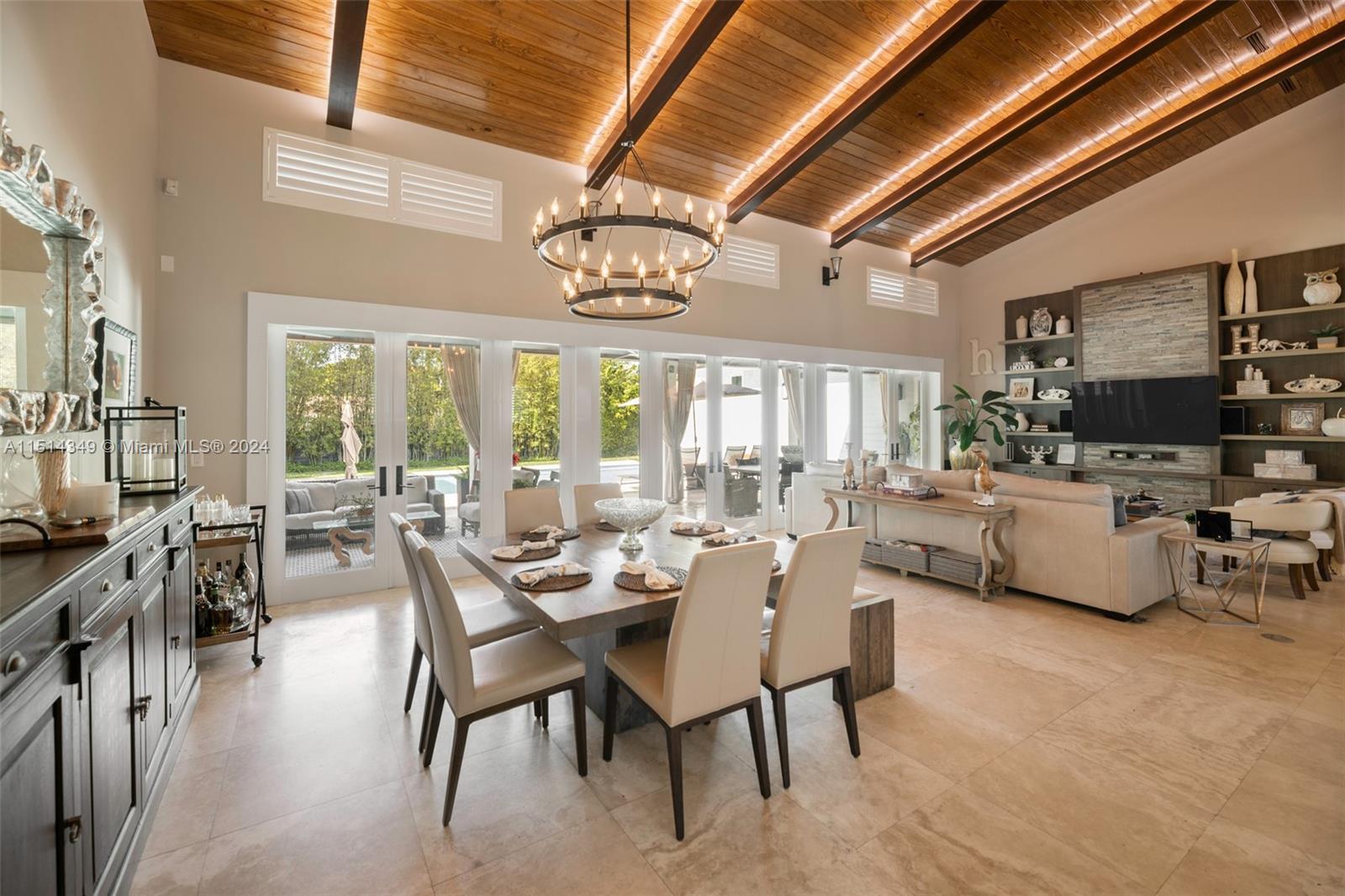 FAIRWAY MANORS - Residential