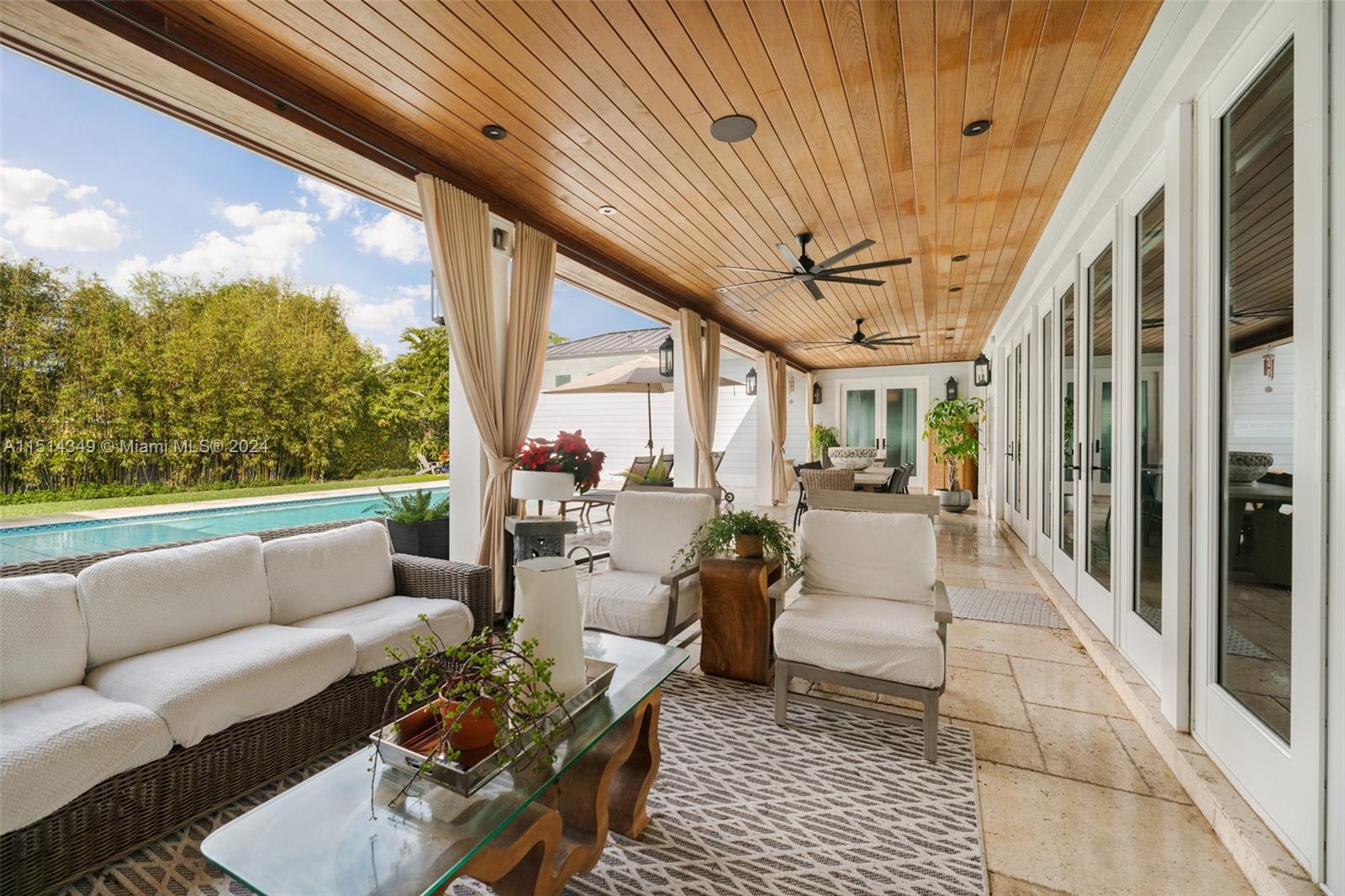 FAIRWAY MANORS - Residential