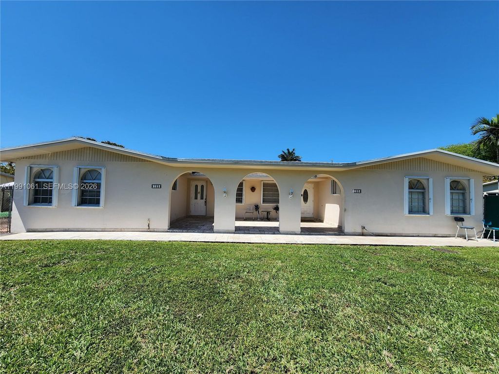 Photo of 120 SW 80th Ave, Miami, FL 33144 (MLS # A11991061)