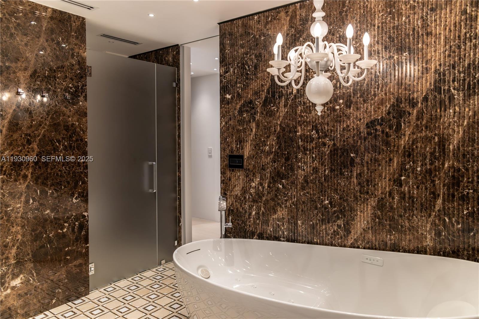 THE PALACE AT BAL HARBOUR - Residential