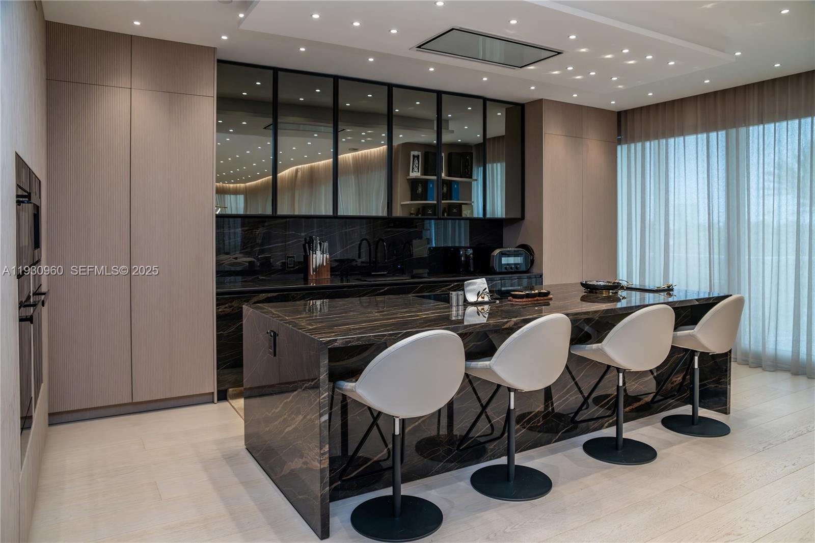 THE PALACE AT BAL HARBOUR - Residential