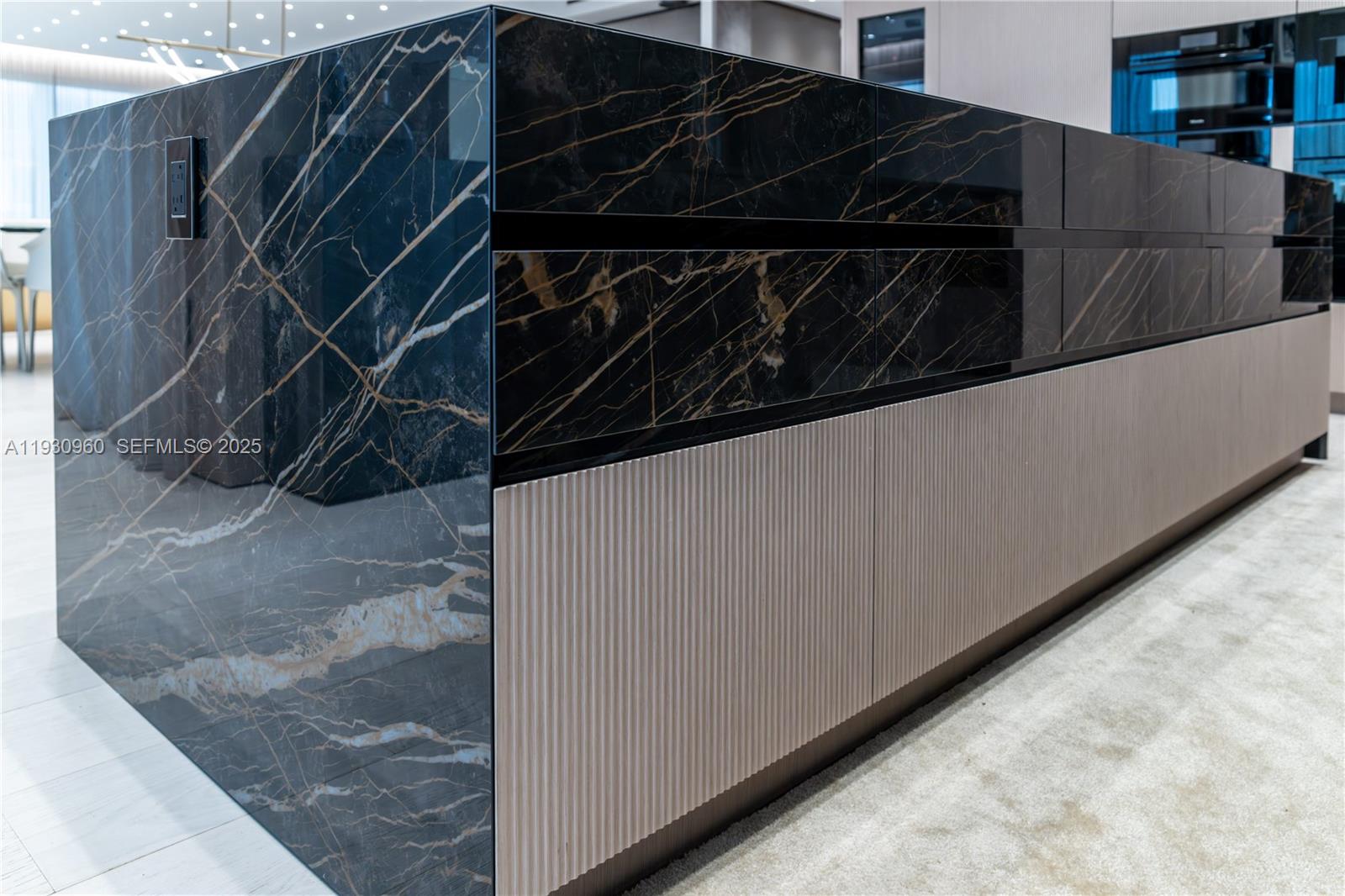 THE PALACE AT BAL HARBOUR - Residential