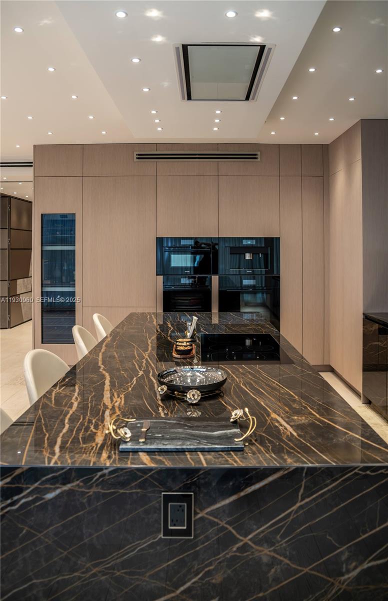 THE PALACE AT BAL HARBOUR - Residential