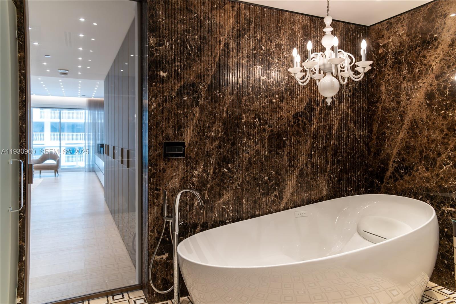 THE PALACE AT BAL HARBOUR - Residential