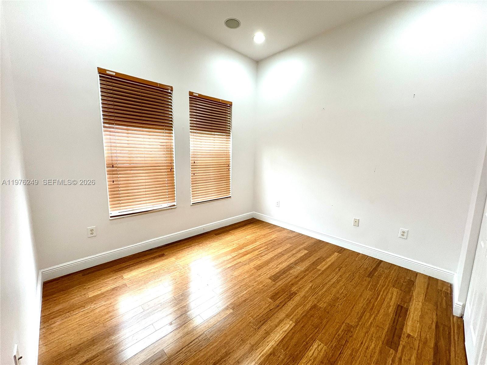 SUNSET FALLS PLAT 2 - Residential Lease