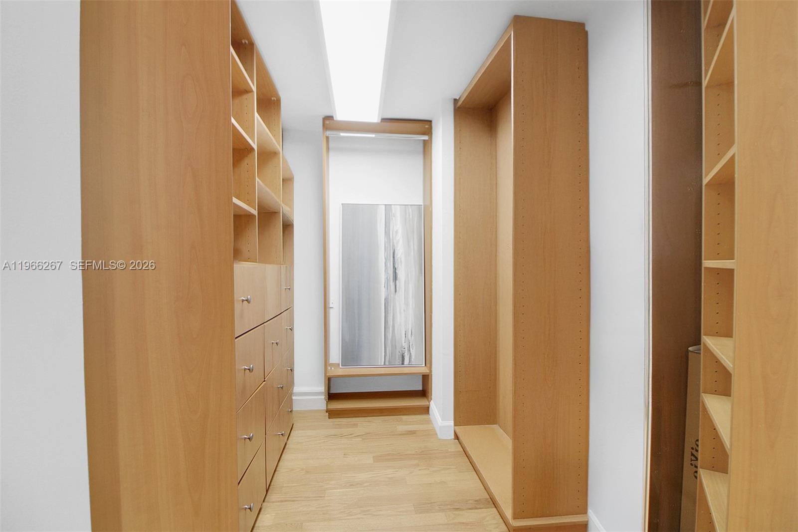 LEXCELLENCE CONDO - Residential