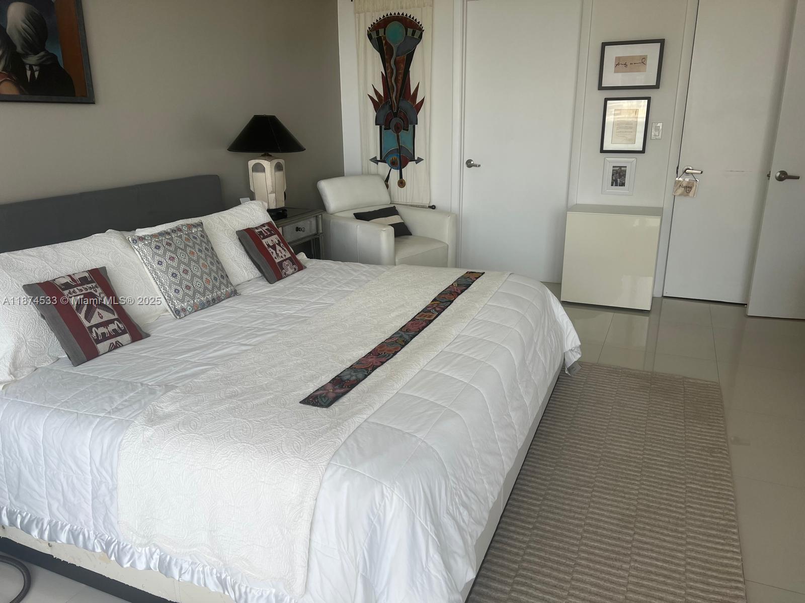 ICON BRICKELL NO TWO - Residential