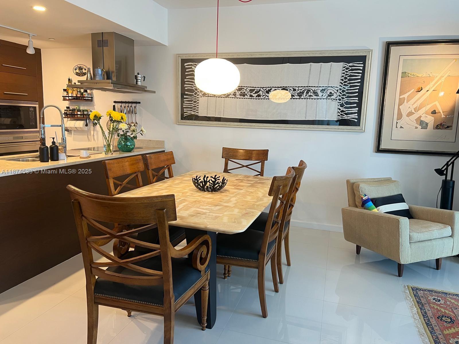 ICON BRICKELL NO TWO - Residential