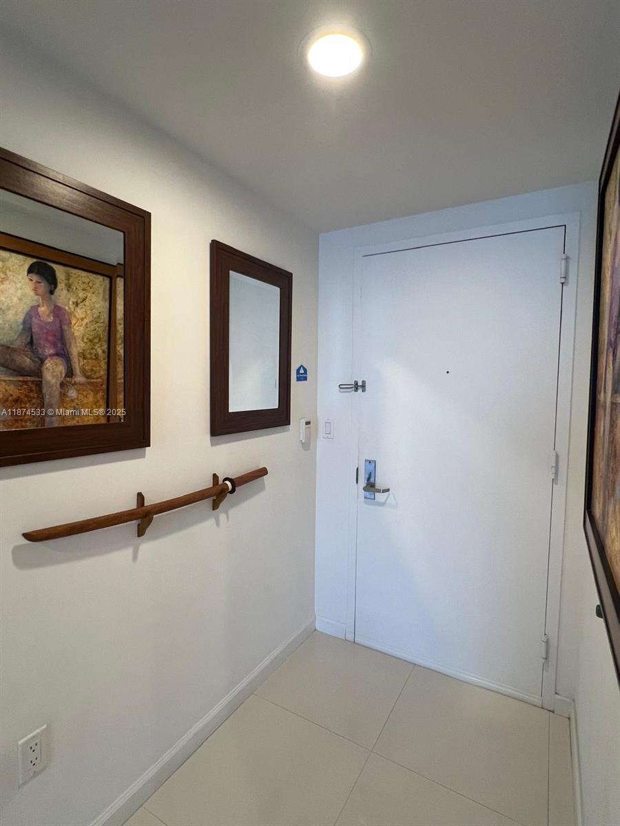 ICON BRICKELL NO TWO - Residential