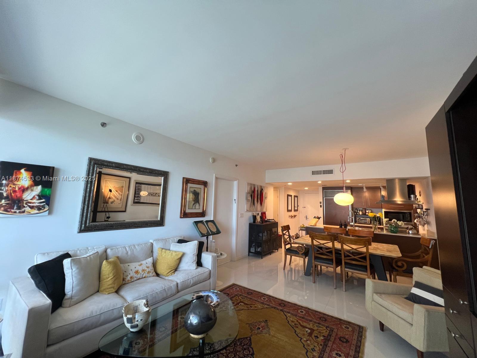 495 Brickell Ave 1007