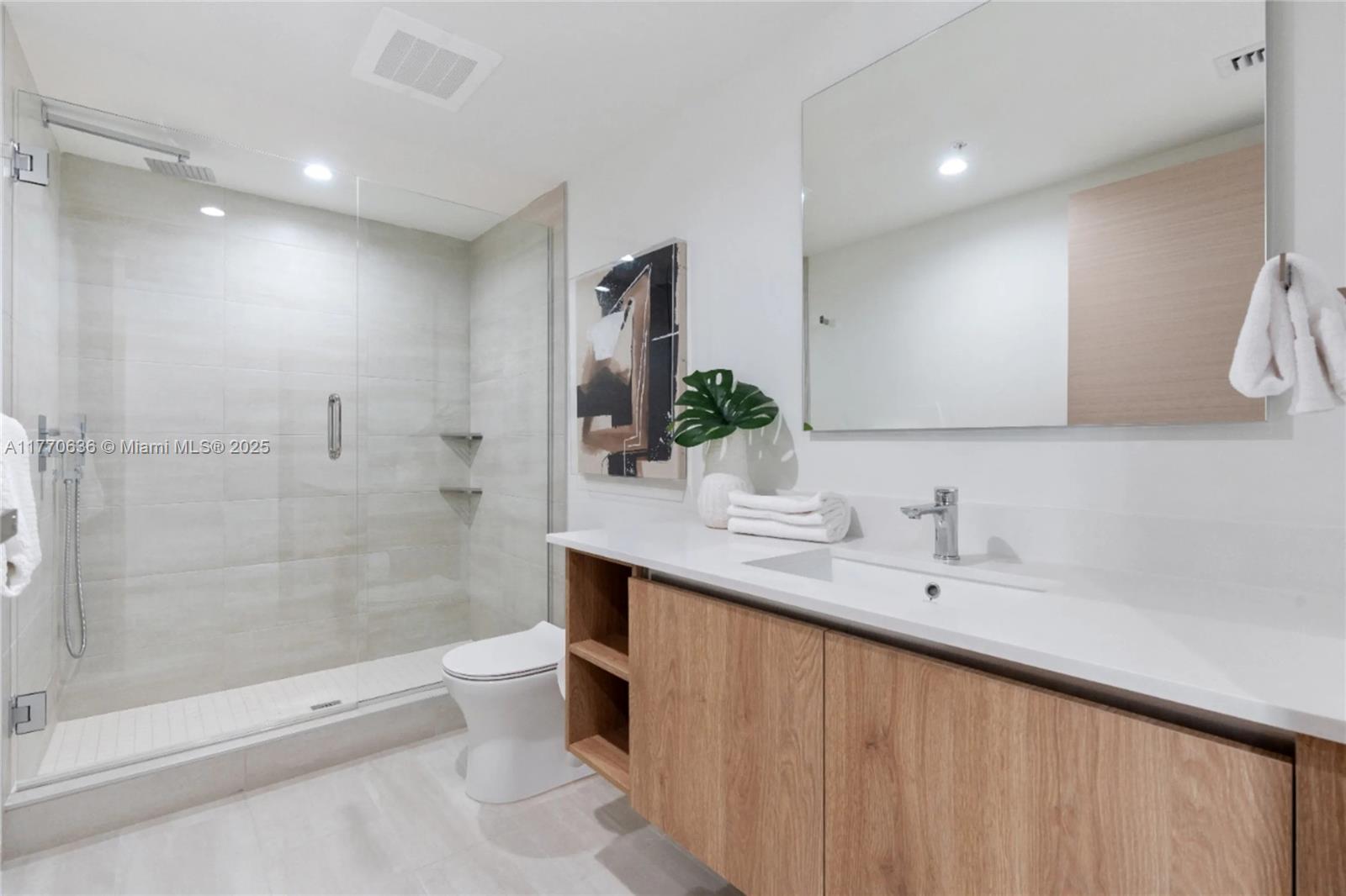 BAY HARBOR ISLAND - Residential Lease