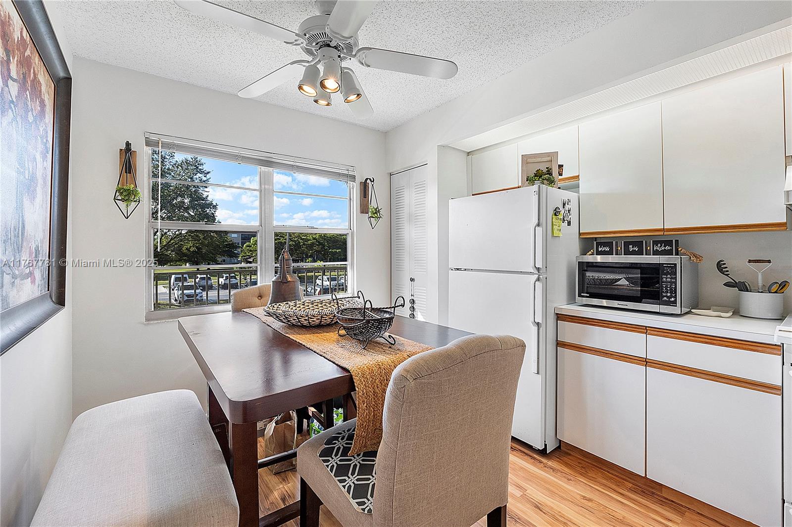 IVANHOE EAST AT CENTURY V - Residential