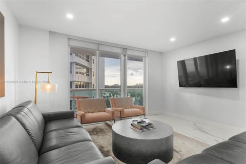 Photo of 5001 Collins Ave #8C, Miami Beach, FL 33140 (MLS # A11886020)