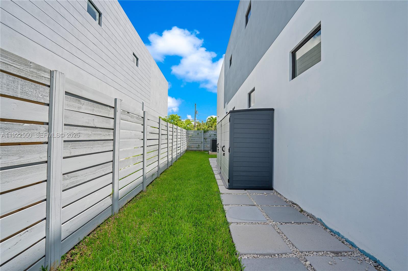 GRAPELAND - Residential