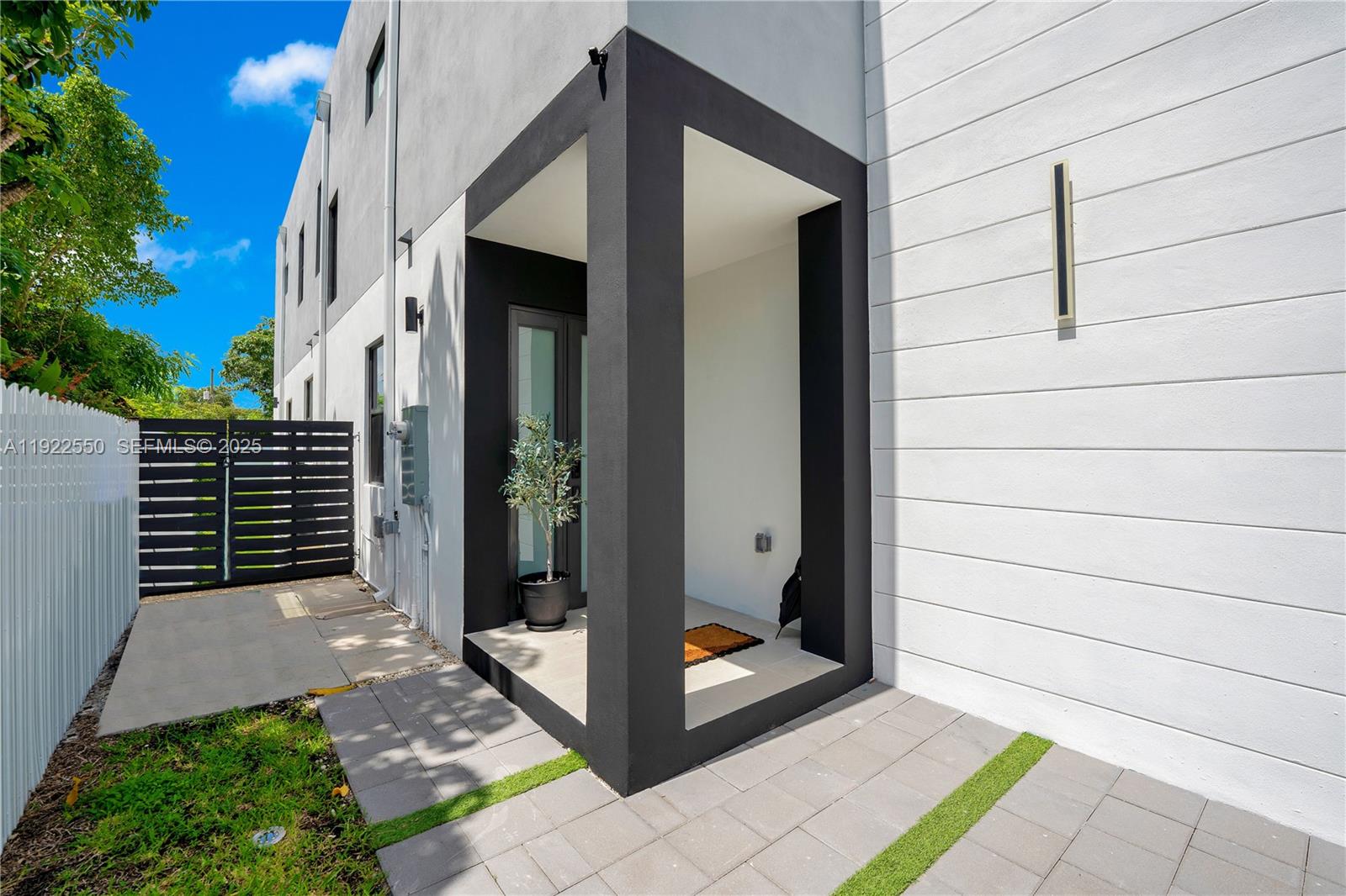 GRAPELAND - Residential