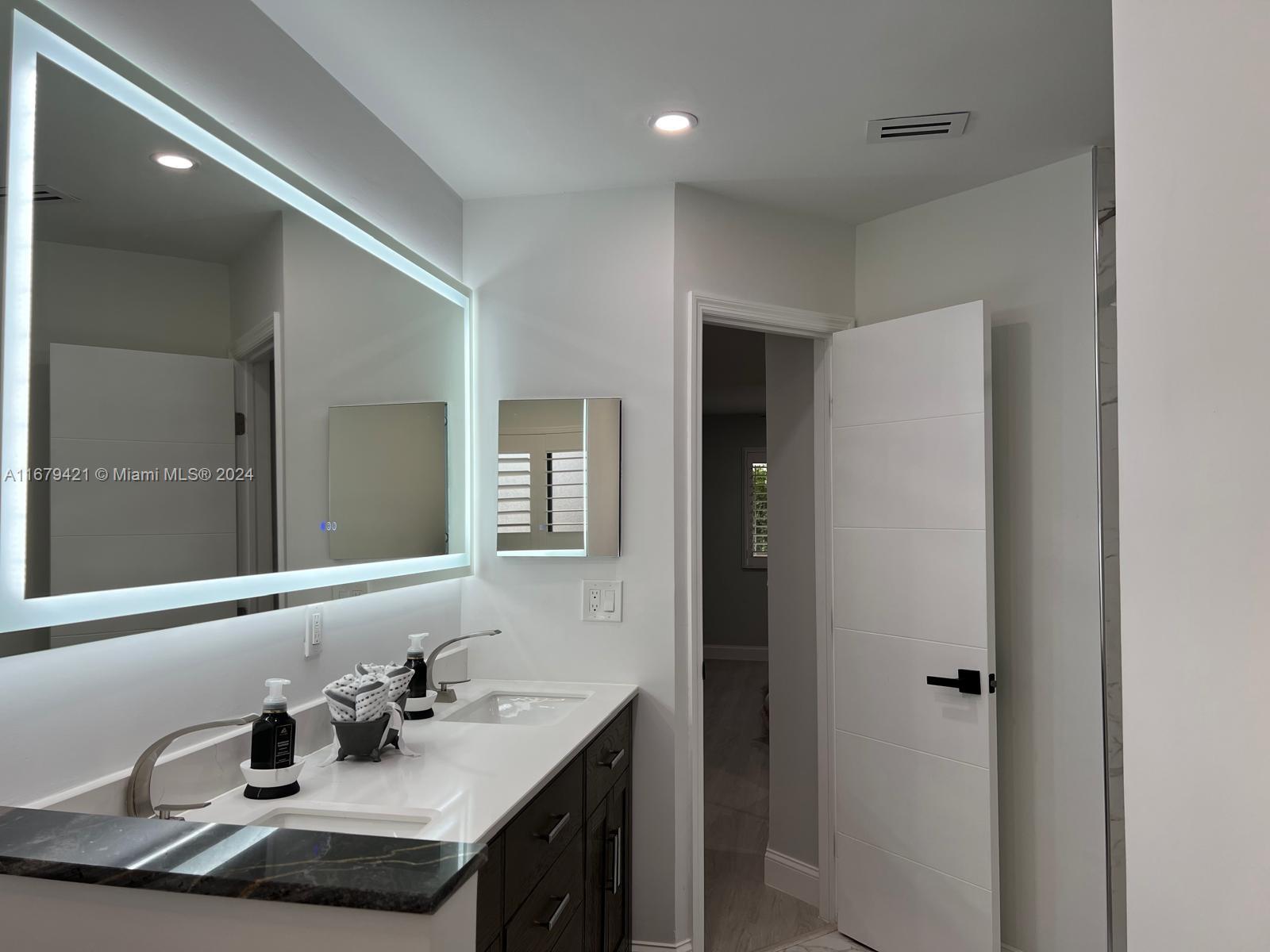 PARC VILLAGE CONDO - Residential Lease