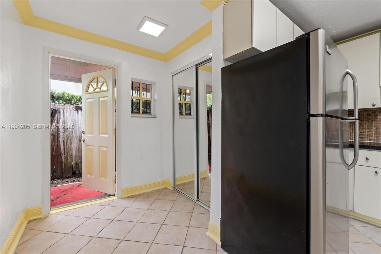 BISCAYNE REALTY COS - Residential Income