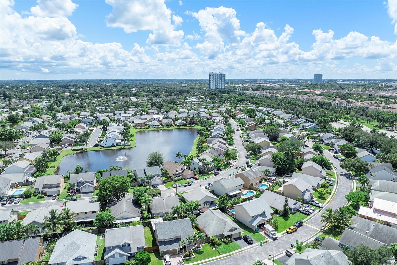 SAWGRASS ESTATES - Residential