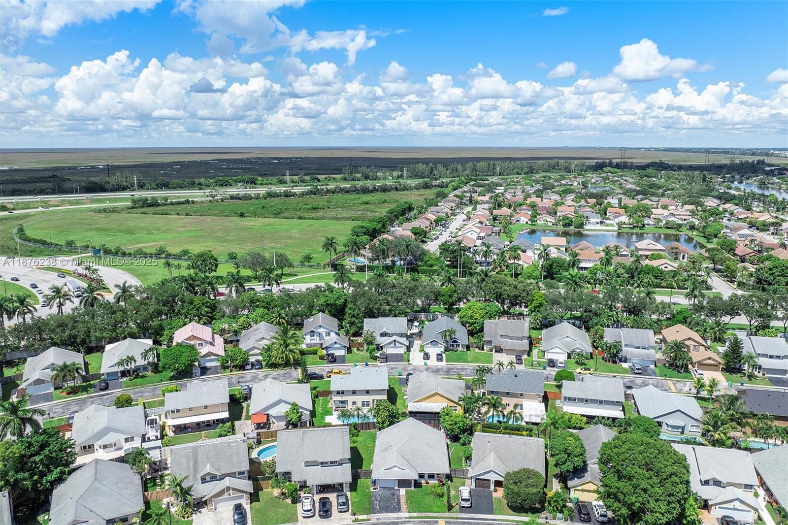 SAWGRASS ESTATES - Residential