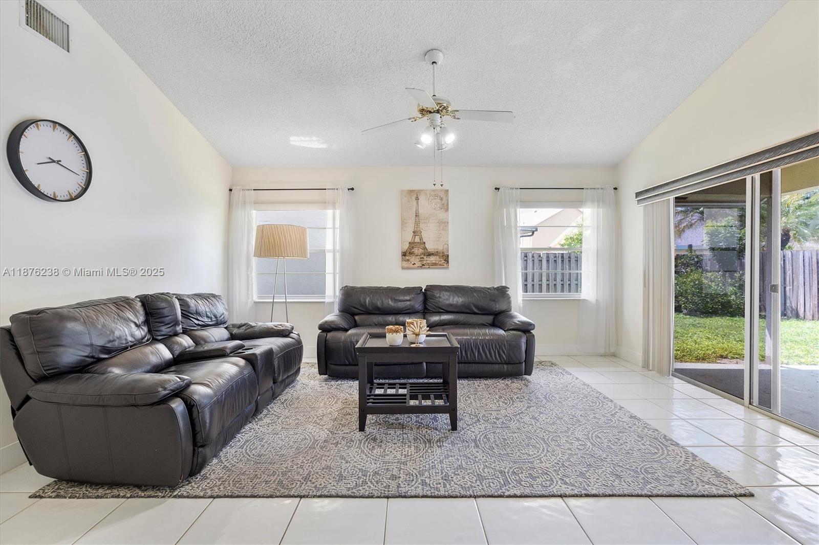 SAWGRASS ESTATES - Residential