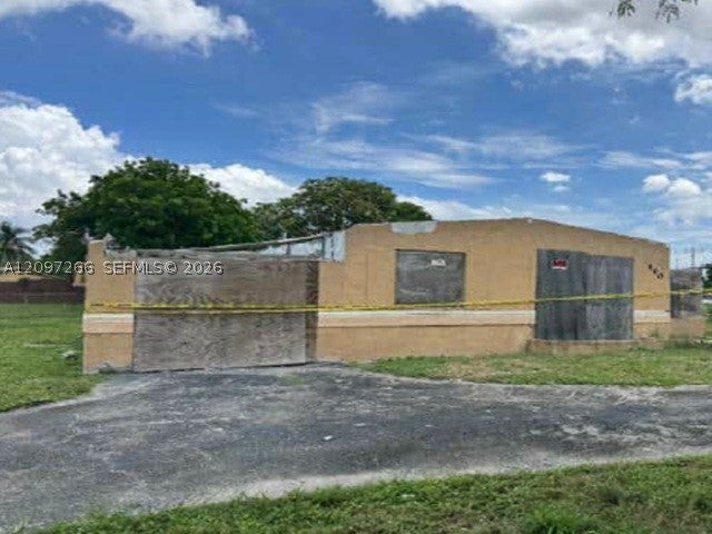 View photos, virtual tours, details... 400 NW 34th Ave