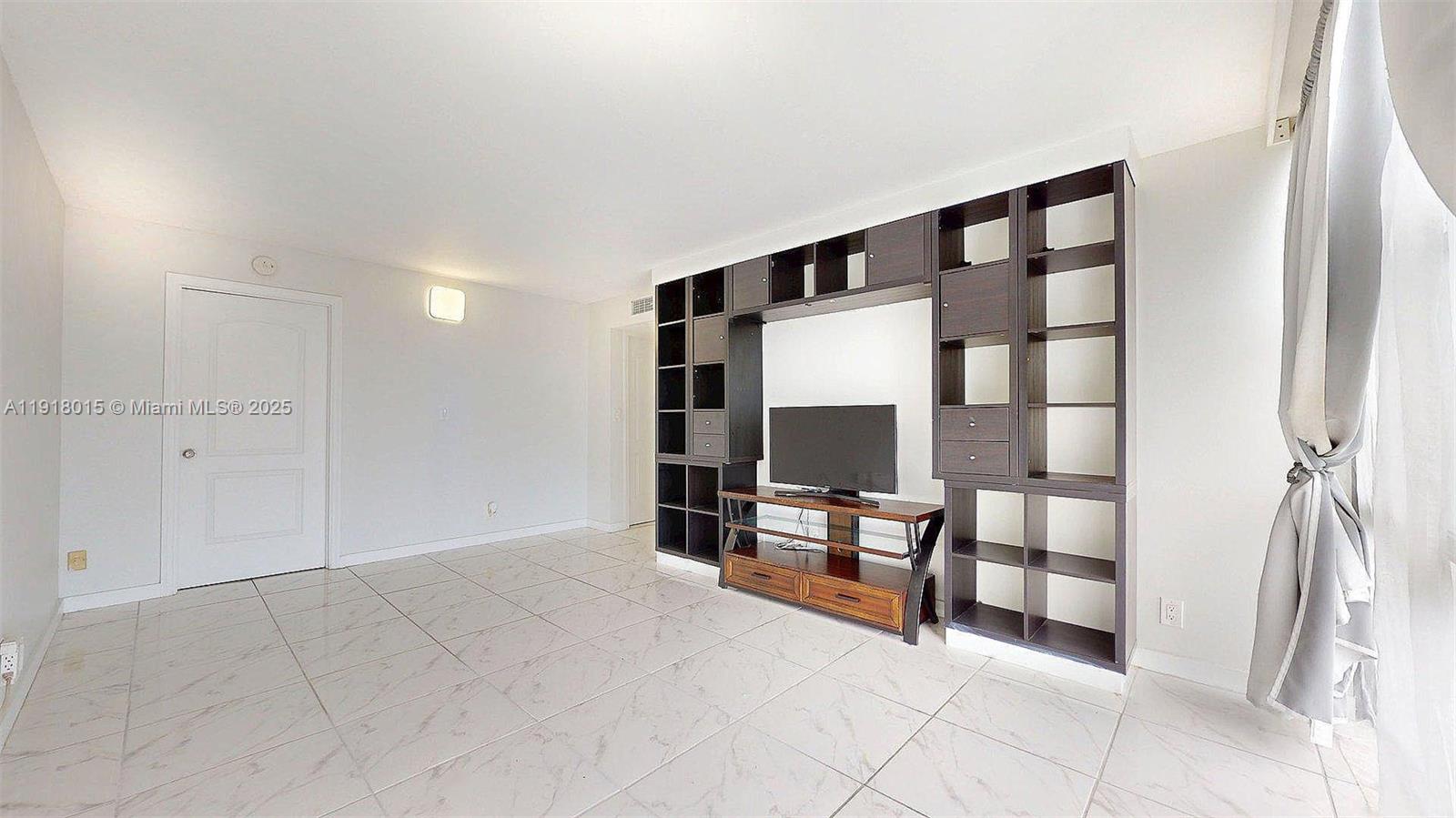 OCEANVIEW PARK CONDO - Residential