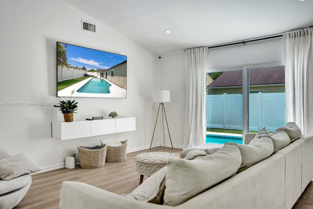 WEITZER SUB 1 - Residential