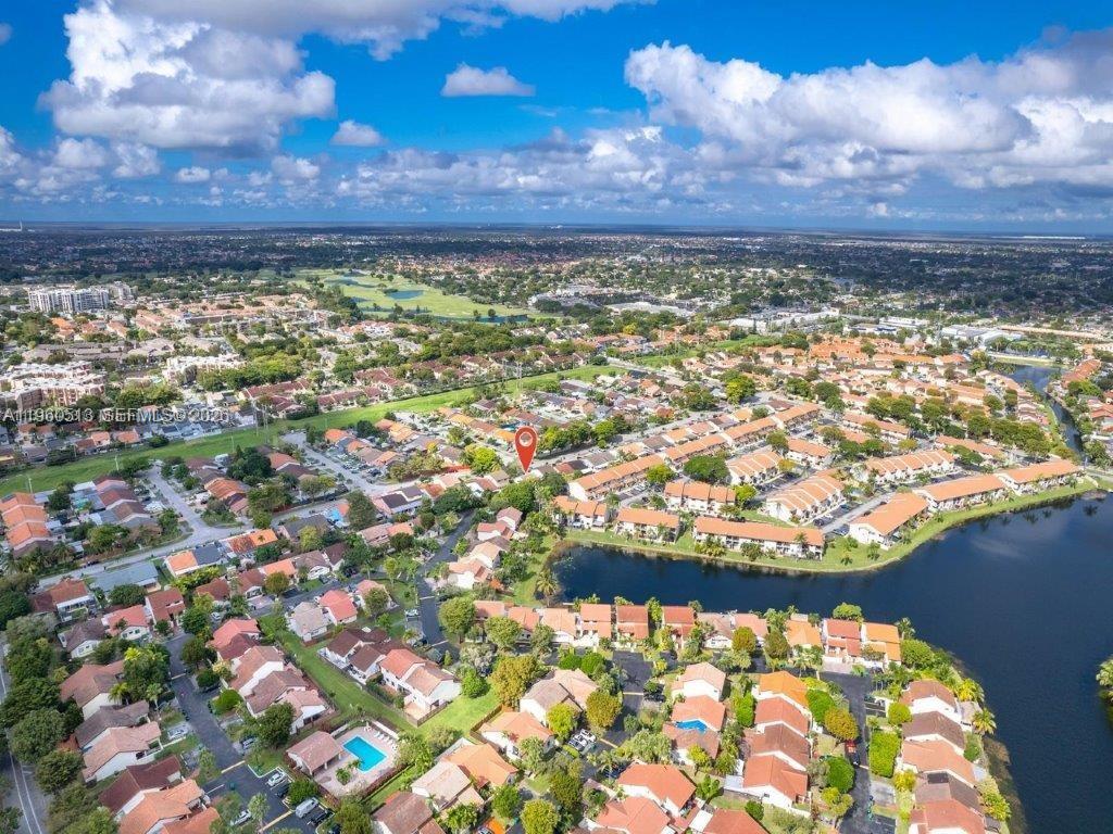 ARBORGATE KENDALL LK E CO - Residential