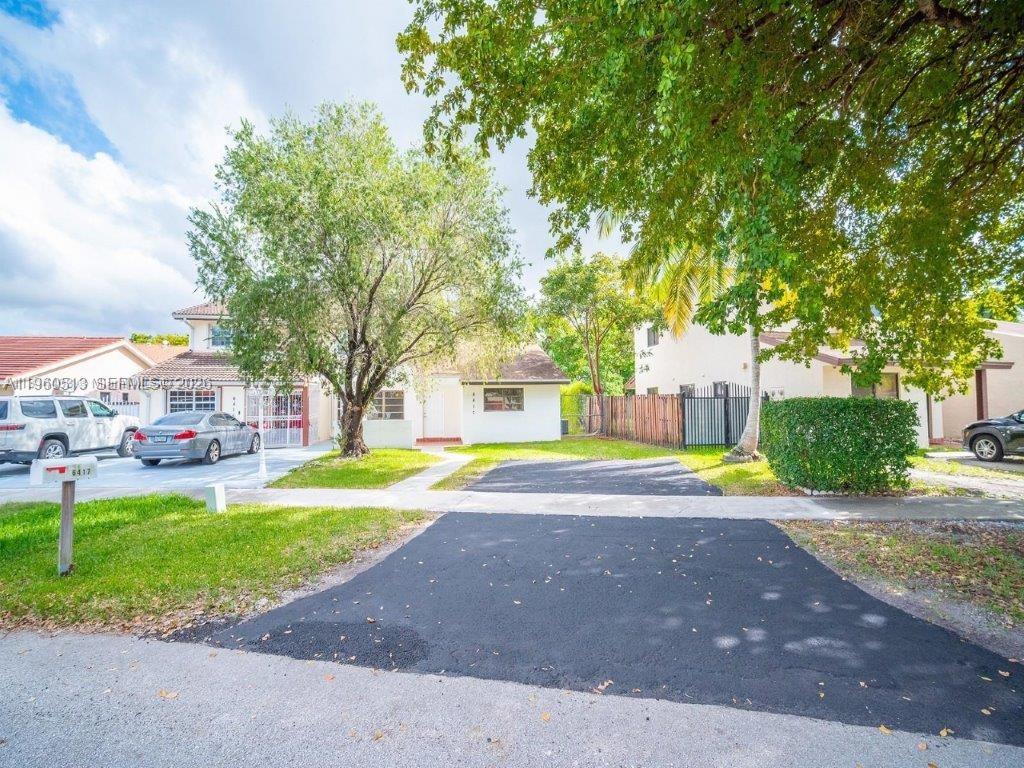 ARBORGATE KENDALL LK E CO - Residential