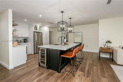 16509 Fox Den Ct 16509 Miami Lakes FL 33014