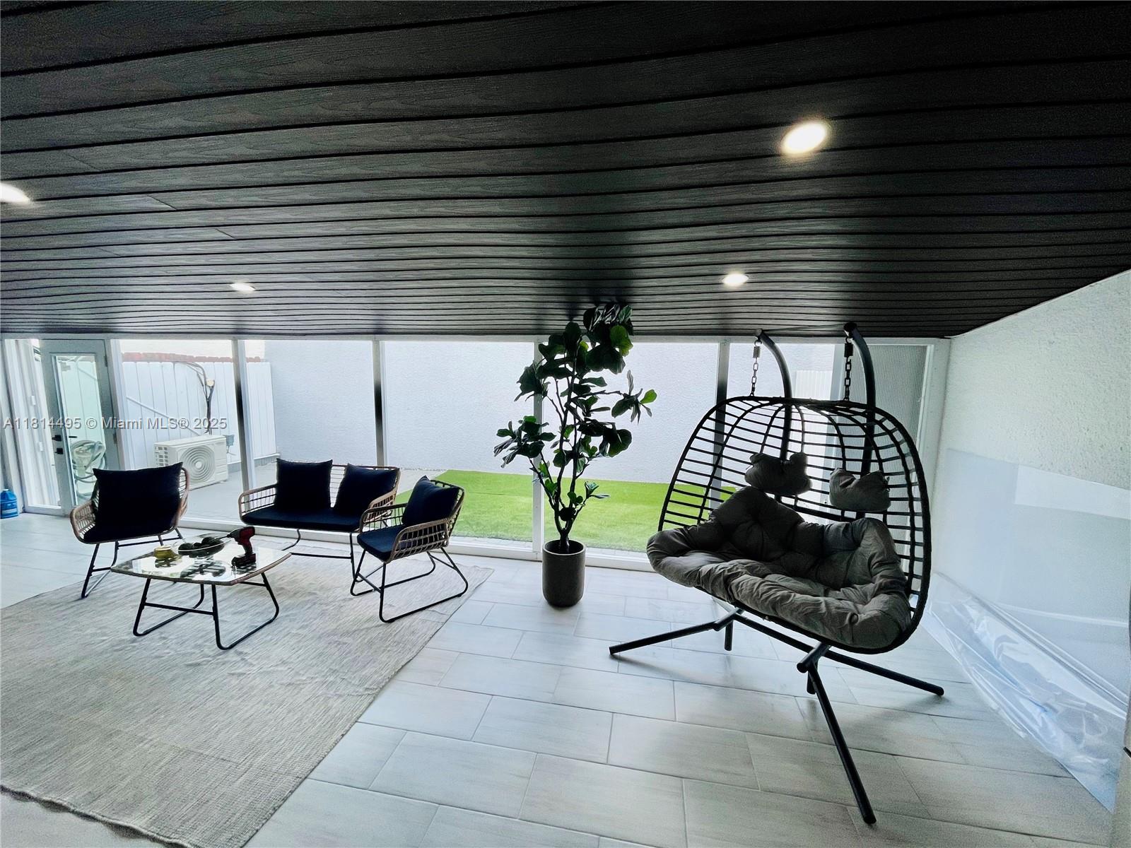 MIAMI LAKES WINDMILL GATE - Residential Lease