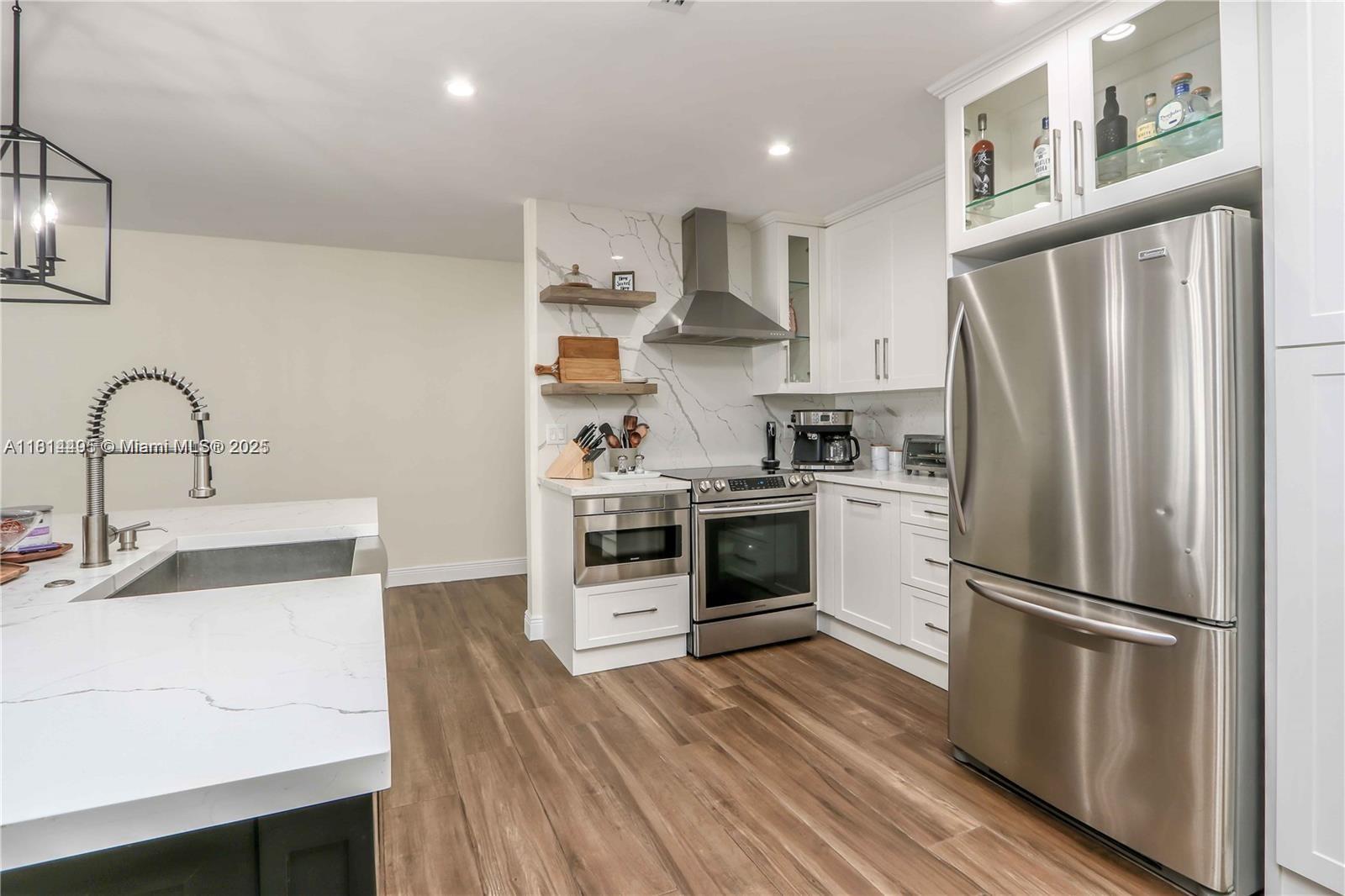 MIAMI LAKES WINDMILL GATE - Residential Lease