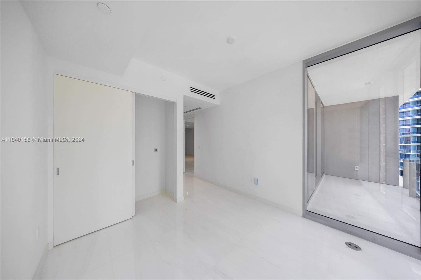 Dupont Plaza - Residential