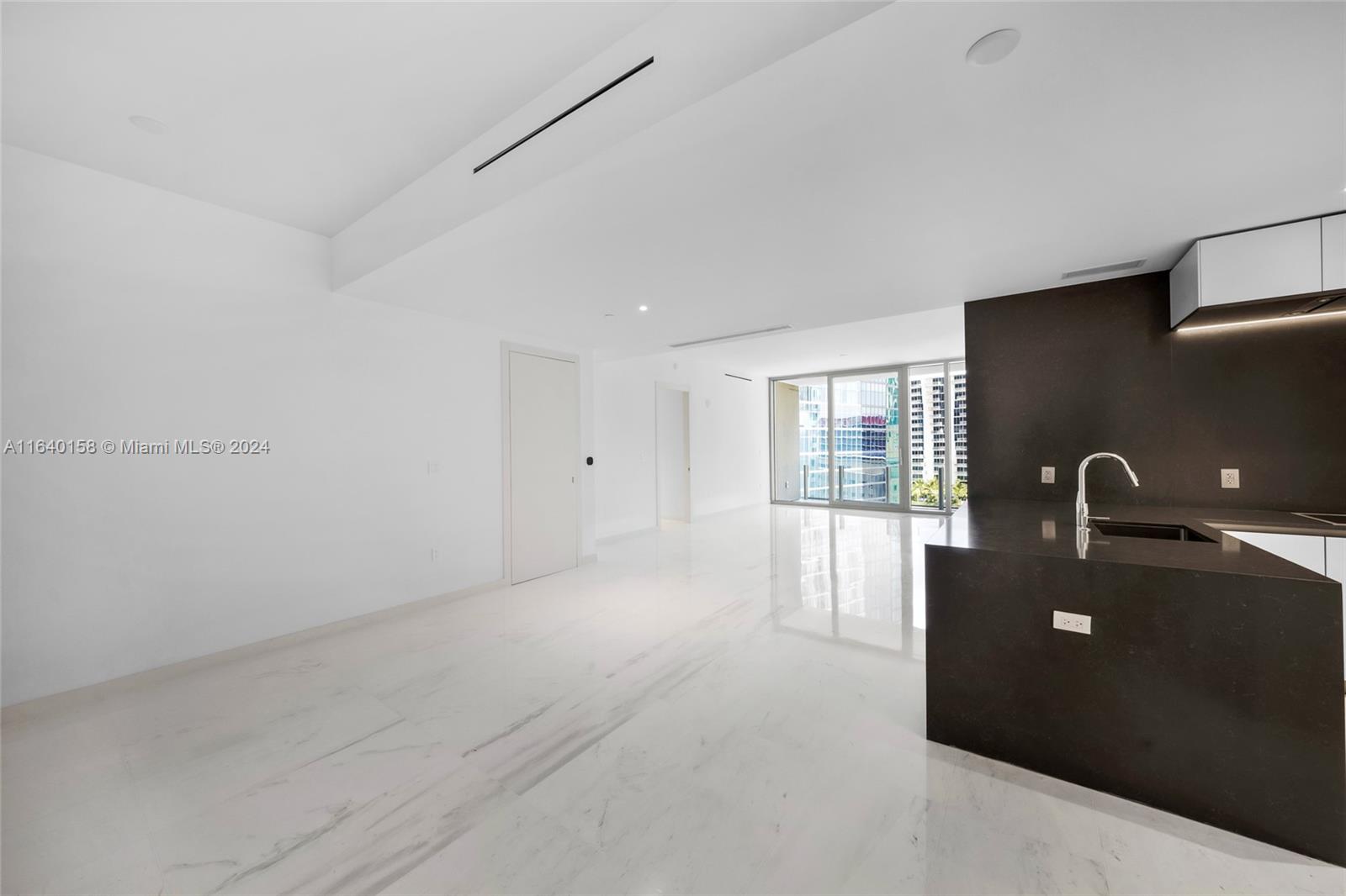 Dupont Plaza - Residential