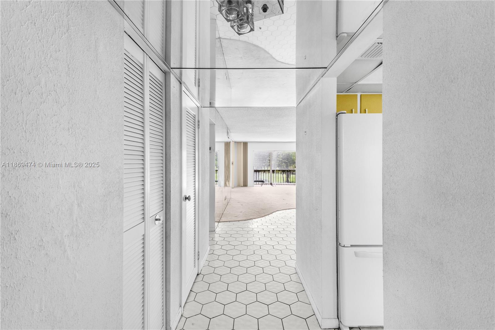 INVERRARY COUNTRY CLUB - Residential